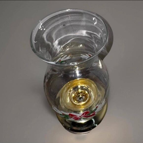 Vintage Brass Hurricane Candle Lamp + 2 Holiday Glass Shades Christmas Decor - Picture 6 of 10